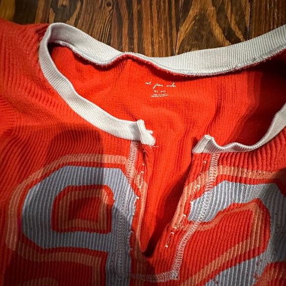 URBAN OUTFITTERS orange and White Short Sleeve Tops - Picture 3 of 3